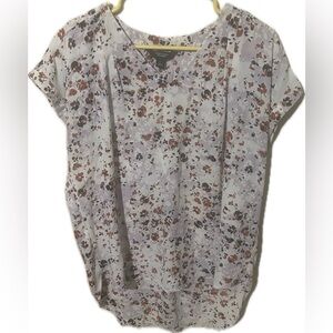 Vera Wang Simply Vera size large floral blouse